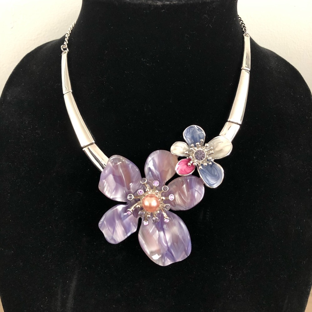 Enamel Crystal Flower Necklace and Earring Set